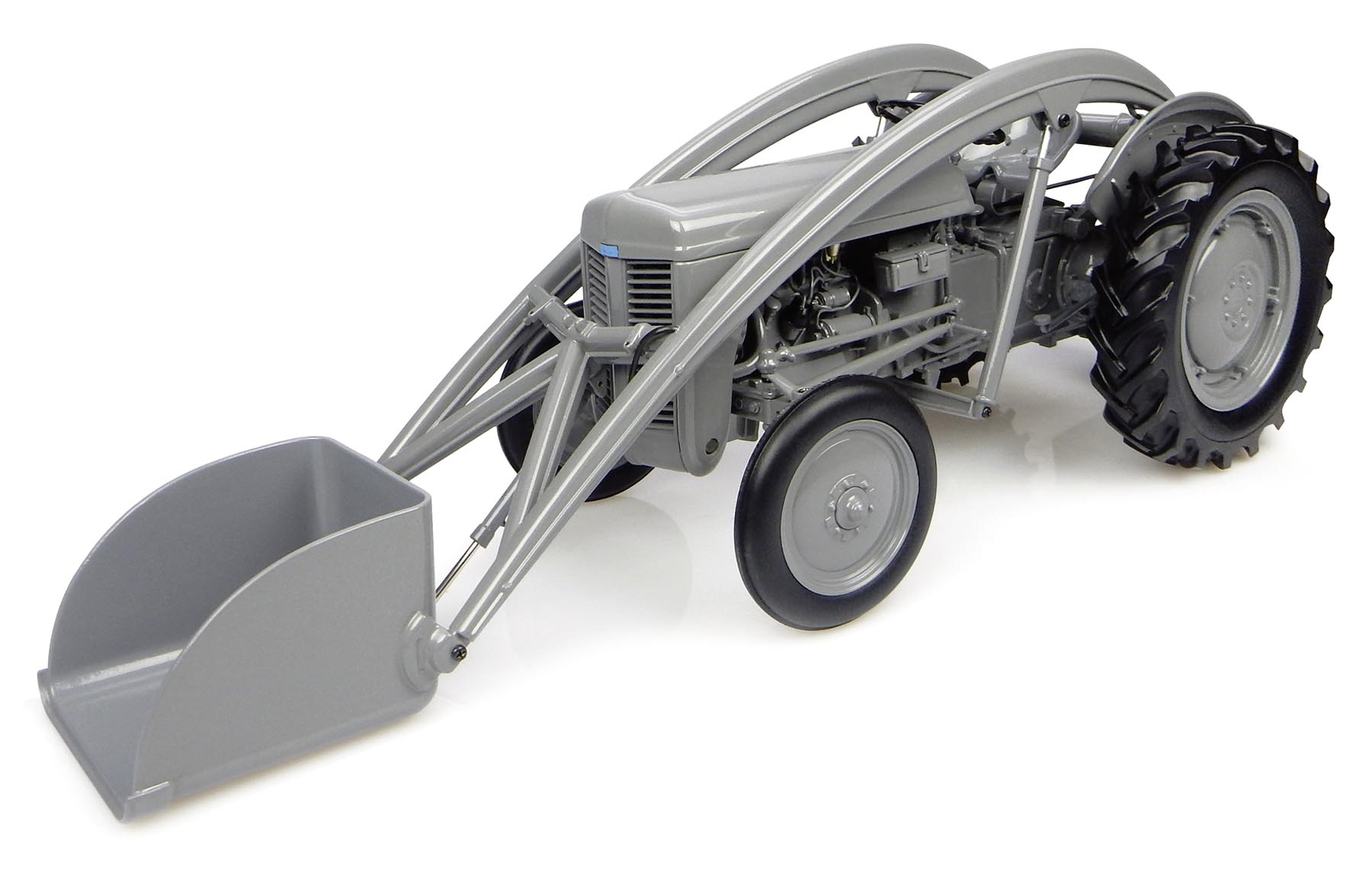 Ferguson TEA-20 mit Frontlader (1947) Modell von Universal Hobbies 1:16