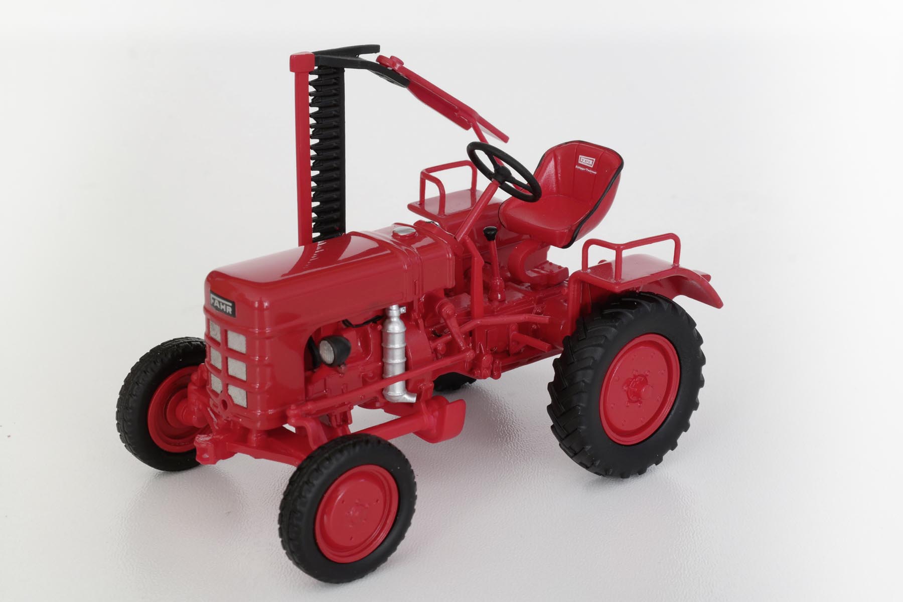 Fahr D 15 mit Mähbalken Modell von MO-Miniatur 1:32