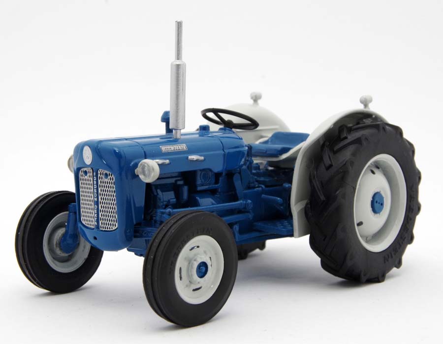 Fordson Super Dexta 1962 Modell von Legend Farm Models 1:32