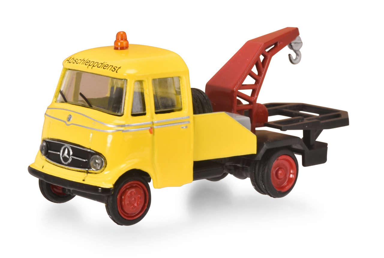 MB L319 Abschleppwagen-1