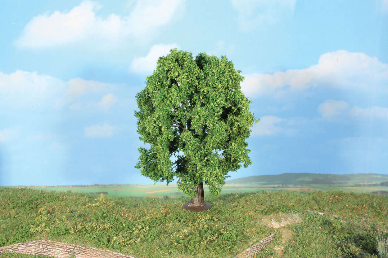 1 Kastanie 18 cm Modell von HEKI 1:87