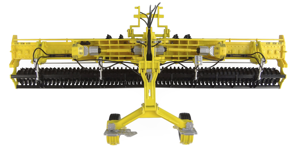 Bednar Kator KN 8000 Q Profi Kreiselegge Modell von Universal Hobbies 1:32