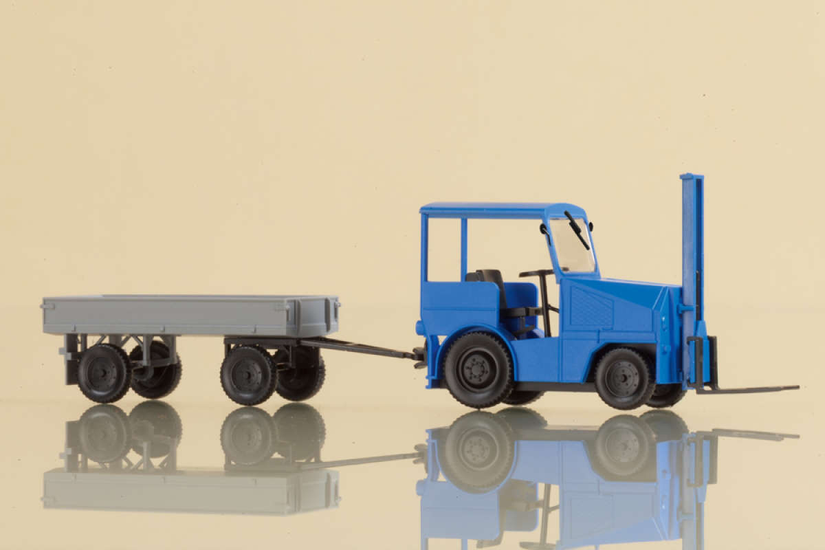 Kleinschlepper mit Anhänger Bausatz Modell von Auhagen 1:87