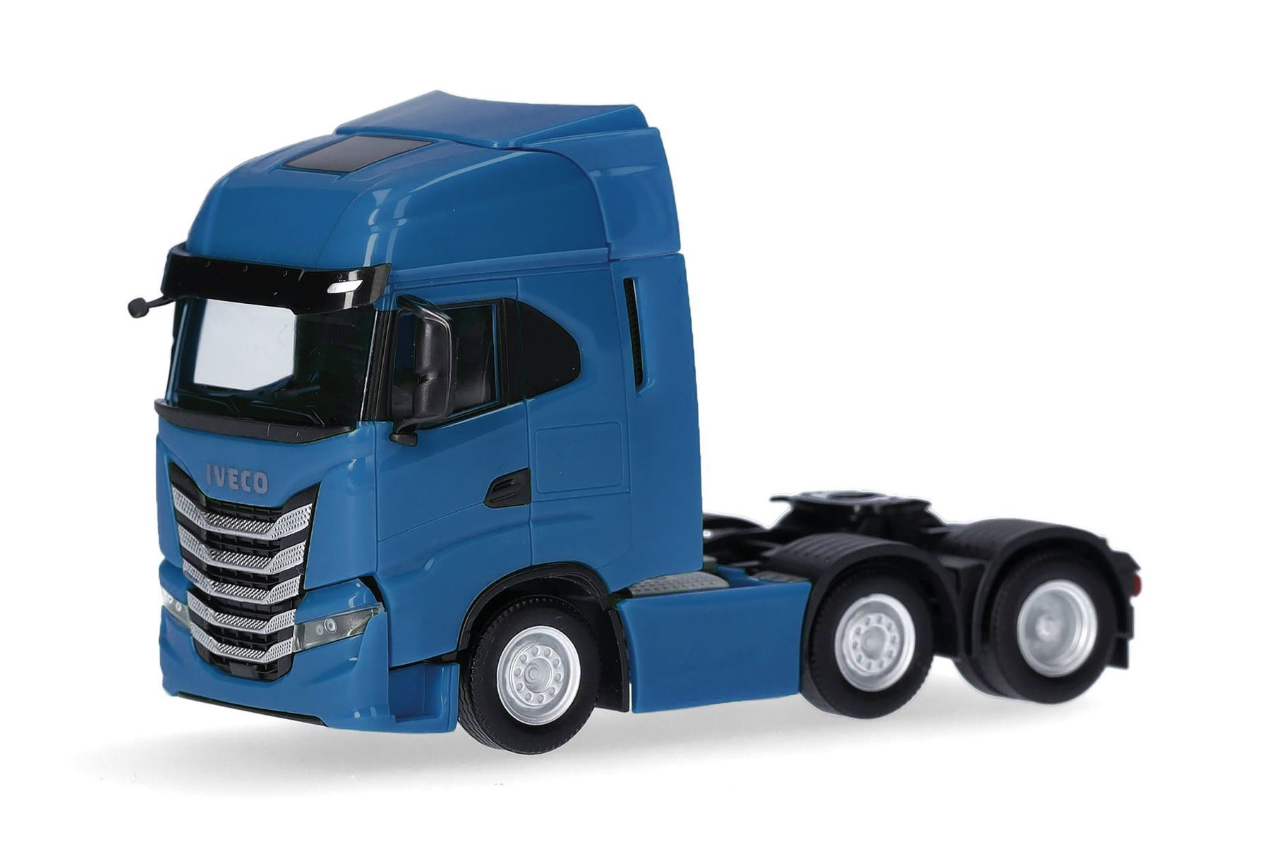 Iveco S-Way Zugmaschine 3achs, 6x2, verkehrsblau Modell von herpa 1:87