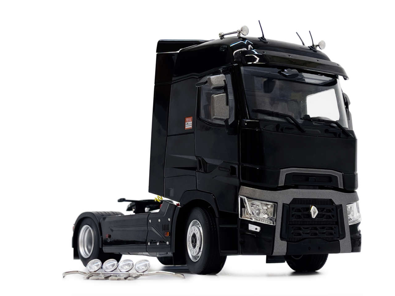 Renault T-Serie 4x2 schwarz Modell von MarGe Models 1:32