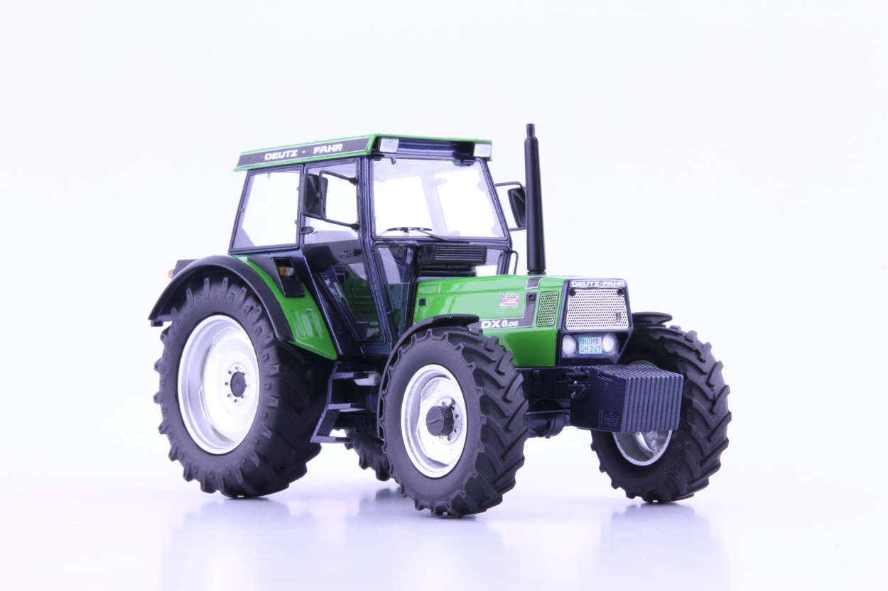 Deutz-Fahr DX 6.05 4WD Modell von agrarfox models 1:32