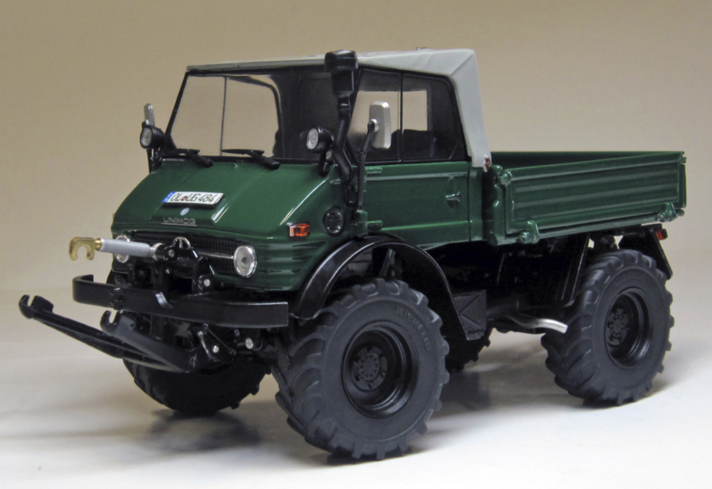 Unimog 406 (U84) Moosgrün mit Klappverdeck-Fahrerhaus Modell von Weise-Toys 1:32