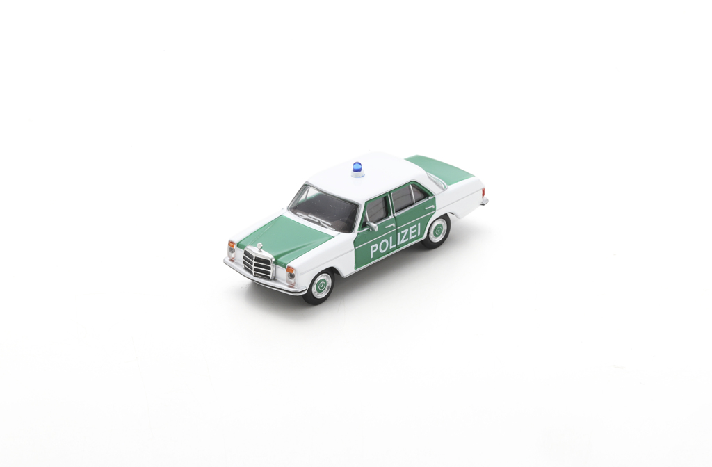 Mercedes-Benz 8 Polizei-1