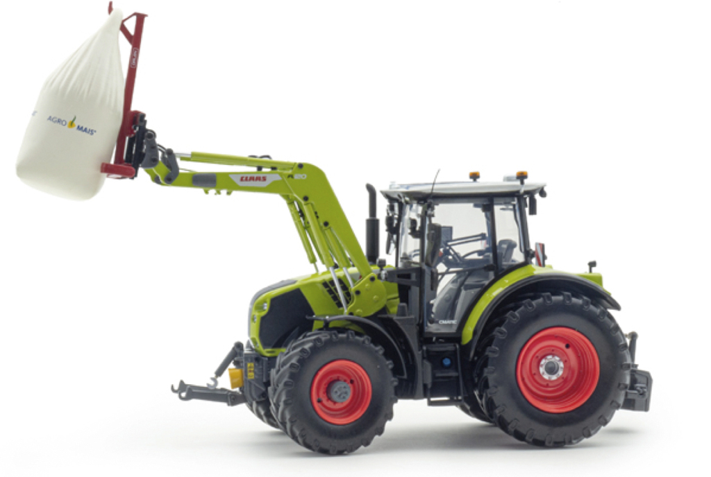 Claas Arion 550 mit Frontlader und Agromais Bigbag-1