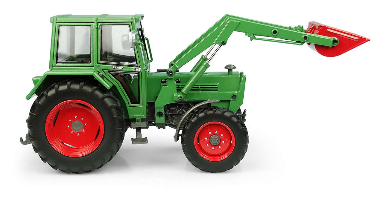 Fendt Farmer 108 LS 4WD mit Edscha Kabine und Frontlader Modell von Universal Hobbies 1:32