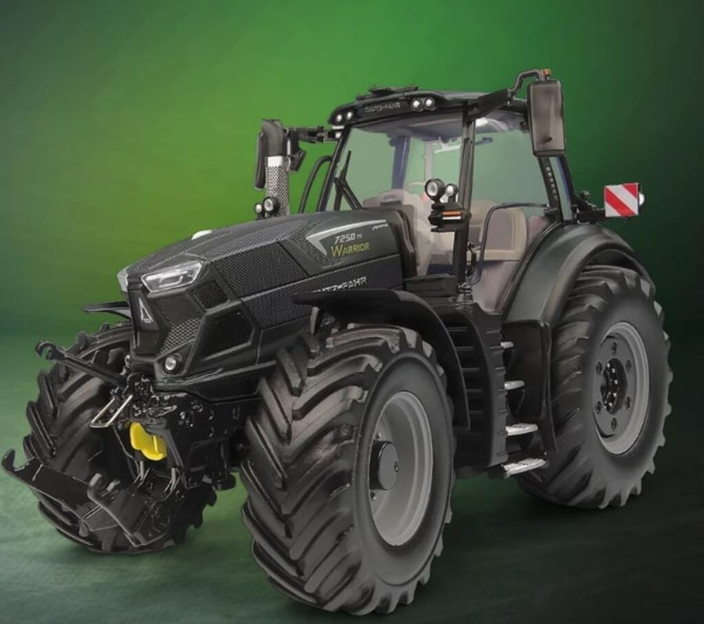 Deutz-Fahr 7250 TTV Warrior Matt Grün Lim. Edt. Modell von Universal Hobbies 1:32