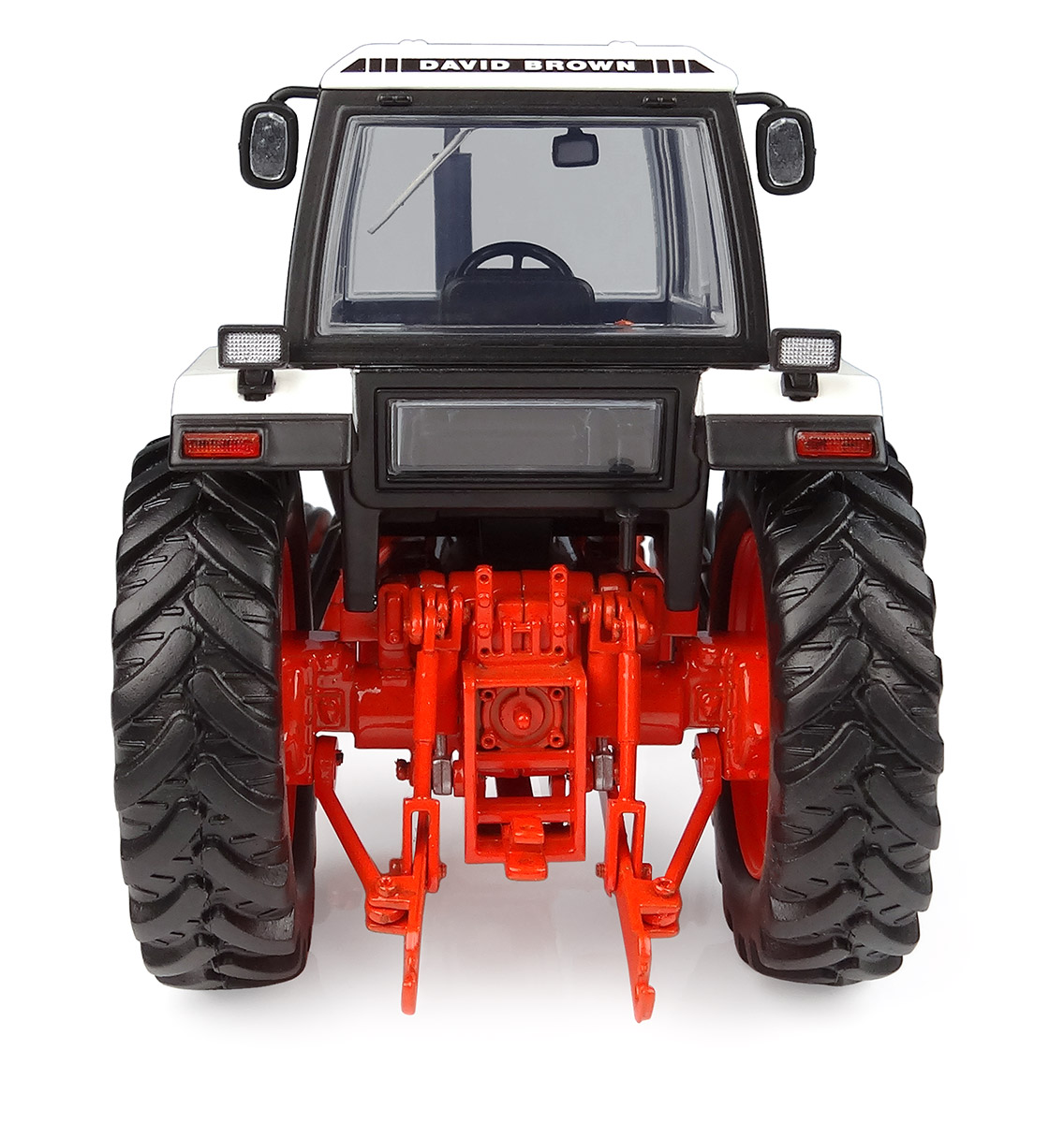 David Brown 1690 2WD Modell von Universal Hobbies 1:32