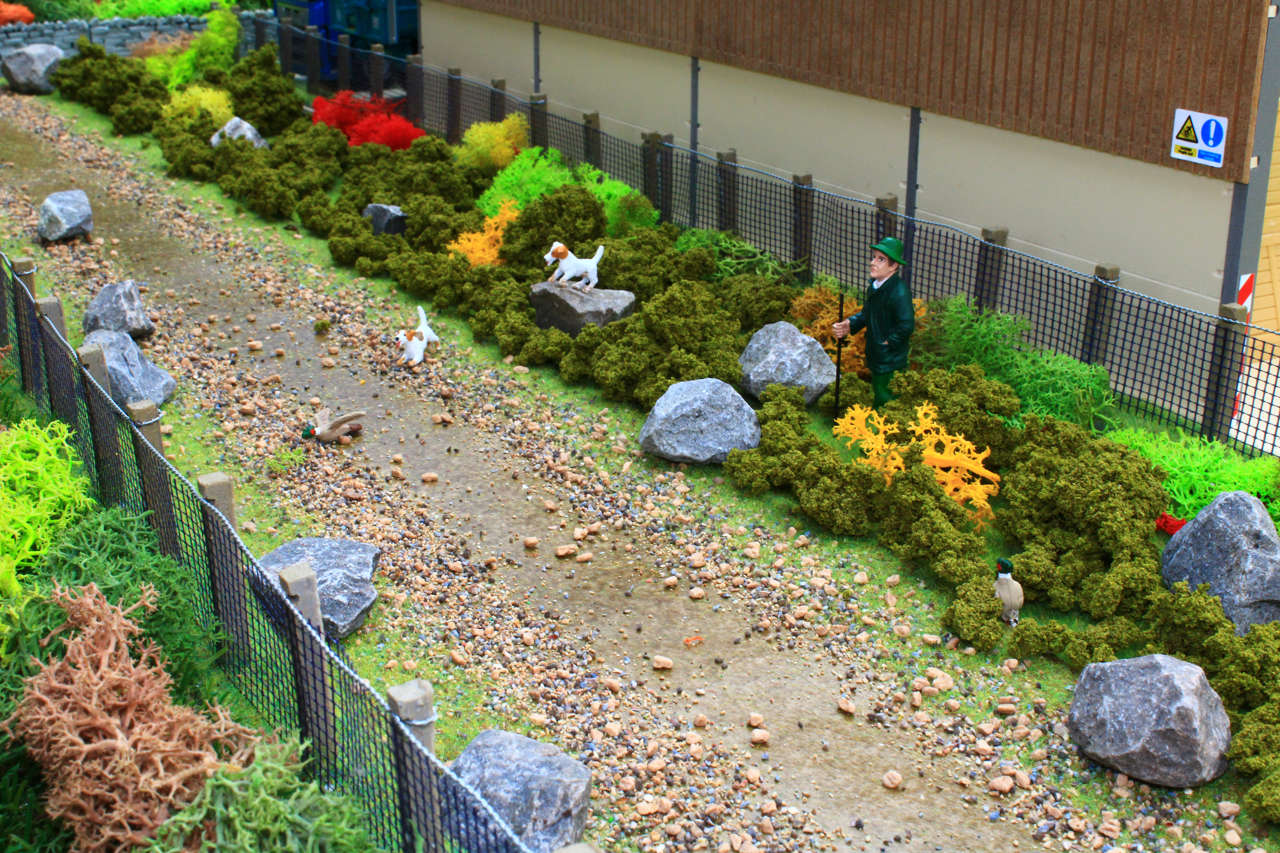 Flacher Bachlauf 120 cm Modell von Brushwood Toys 1:32