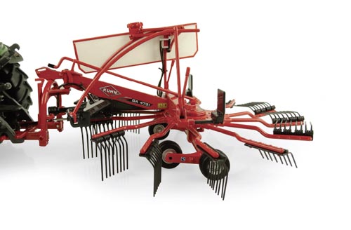 Kuhn Schwader GA 4731 GM Modell von Universal Hobbies 1:32