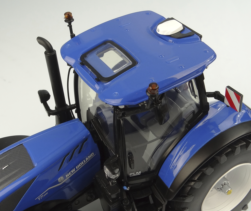 New Holland T7.300 Auto Command Modell von Universal Hobbies 1:32