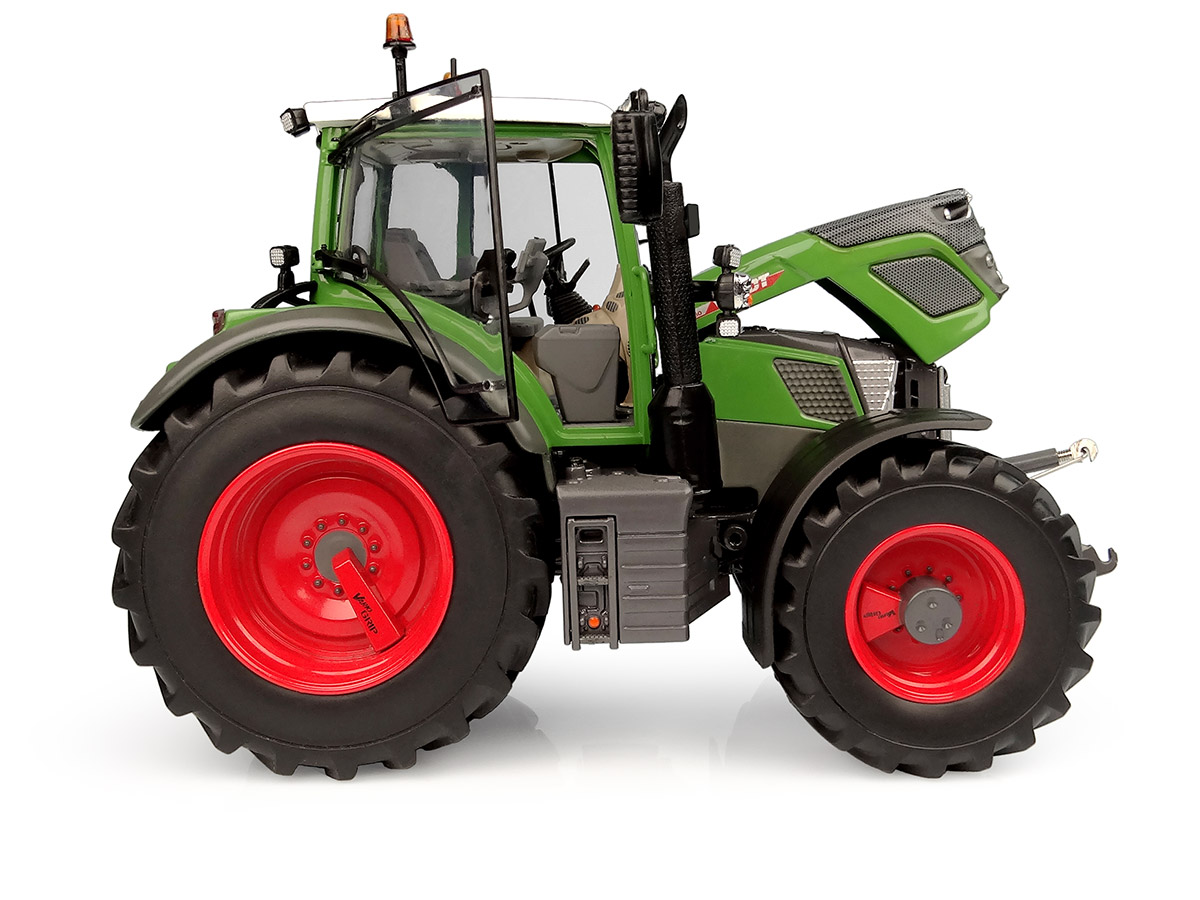 Fendt 620 Vario Modell von Universal Hobbies 1:32