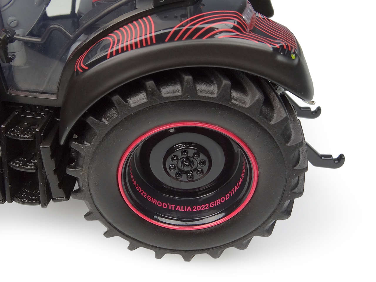 New Holland T5.140 Giro d Italia  Modell von Universal Hobbies 1:32