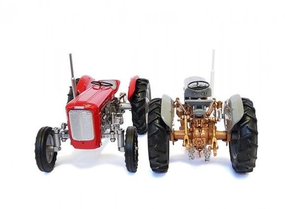 Massey Ferguson 35 mit Ferguson F35 Lim. Edt. Modell von Universal Hobbies 1:32