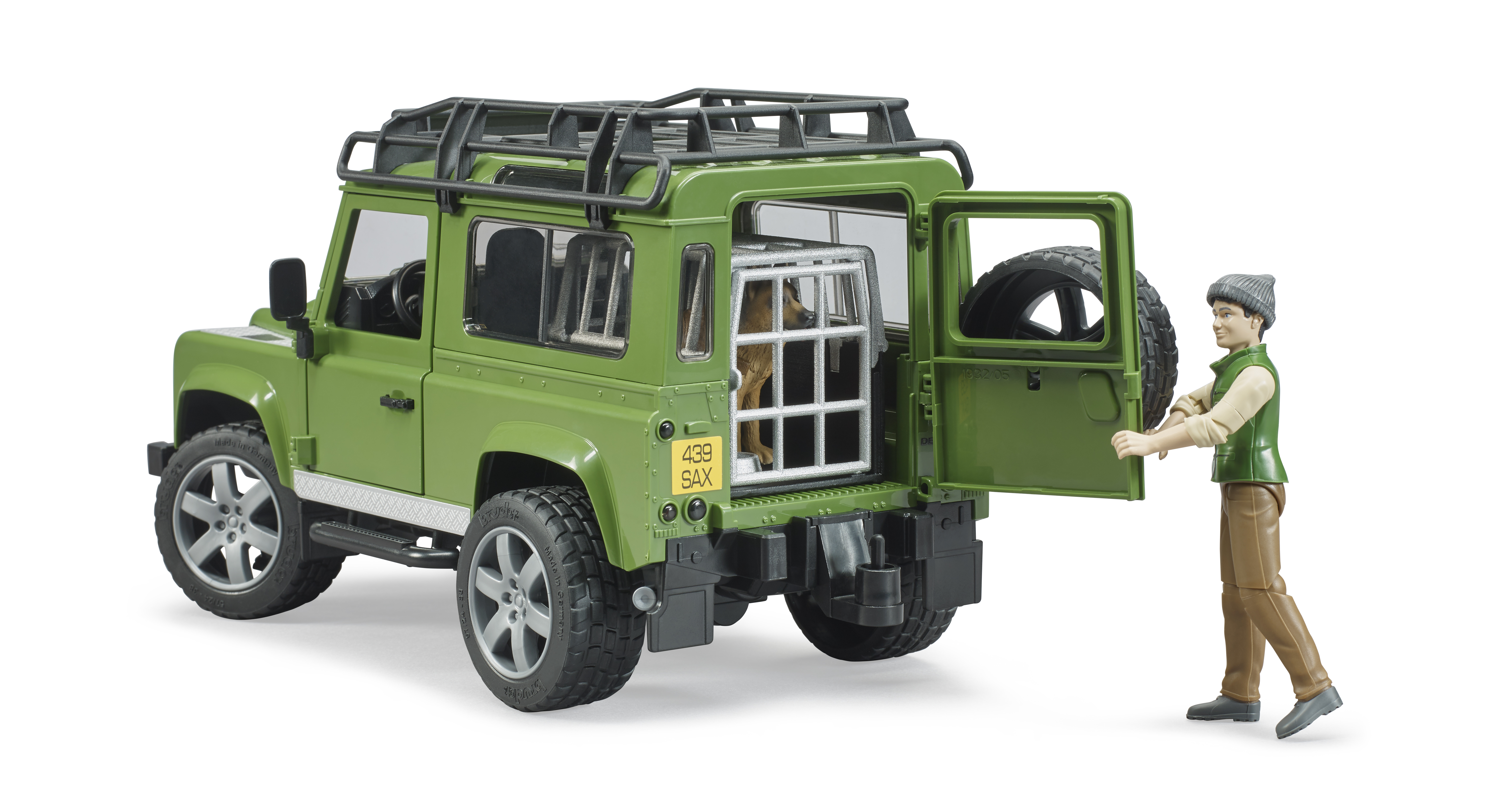 Land Rover Defender Station Wagon mit Förster und Hund Modell von Bruder 1:16