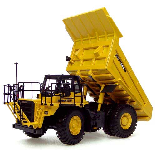 Komatsu HD605 Muldenkipper Modell von Universal Hobbies 1:50