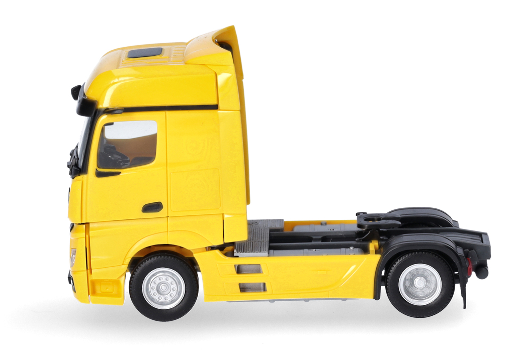 Mercedes-Benz Actros Bigspace '18 Solozugmaschine 2achs Modell von herpa 1:87