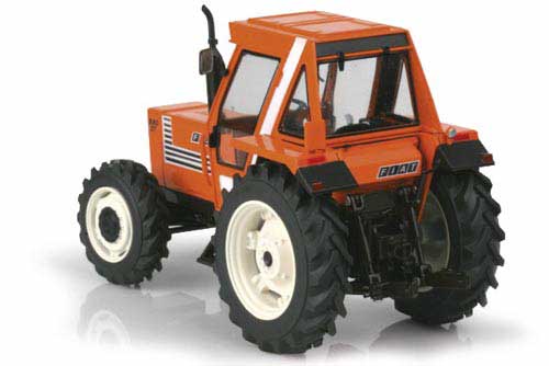 Fiat 880 DT Pininfarina Modell von Replicagri 1:32