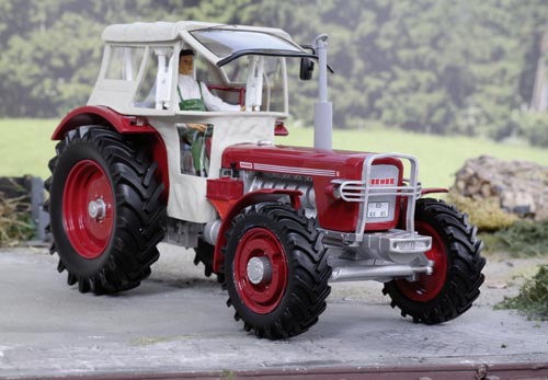 Eicher Wotan mit Fritzmeier Verdeck Sonderfarbe rot Modell von MO-Miniatur 1:32