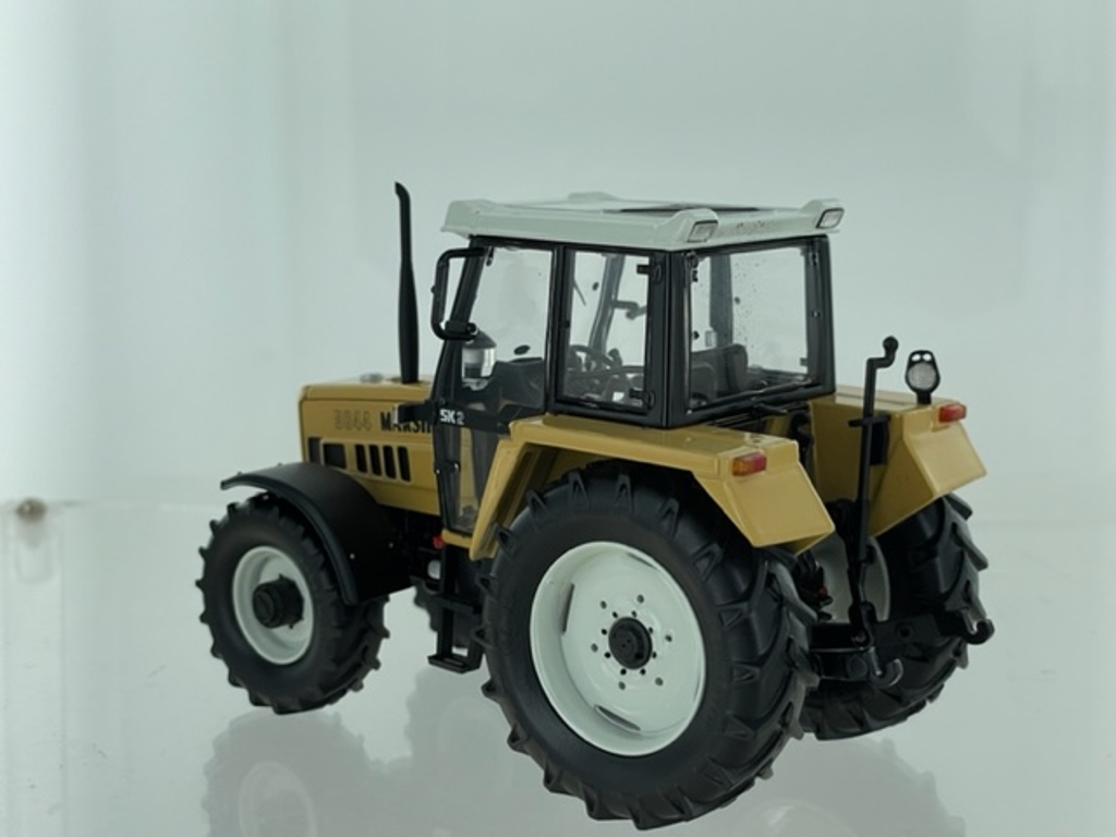Marshall D844 4wd Lim. Edt. 350 Modell von MarGe Models 1:32
