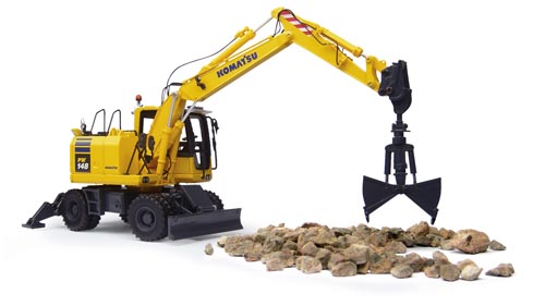 Komatsu PW 148-10 mit Greifer Modell von Universal Hobbies 1:50