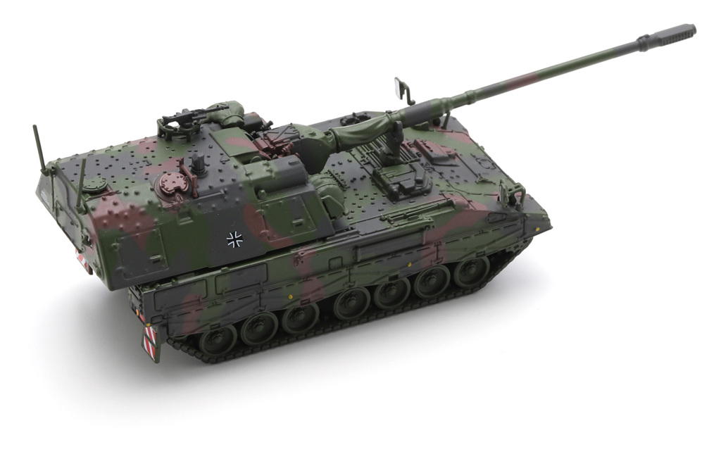 Panzerhaubitze 2000 BW camouflage Modell von Schuco 1:87