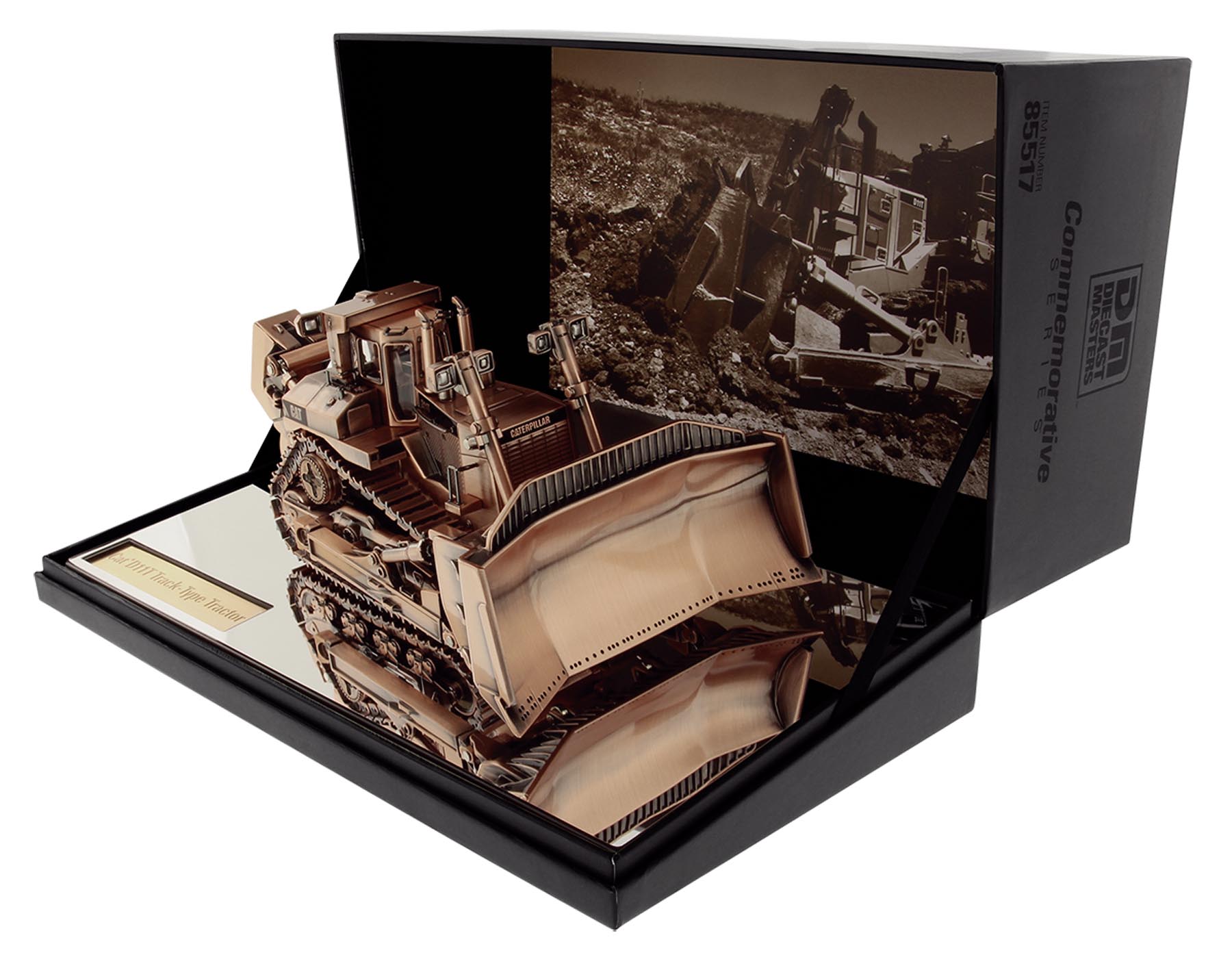 CAT D11T Kettendozer mit Kupfer-Beschichtung in dekorativer Metallschachtel Modell von DieCast Masters 1:50