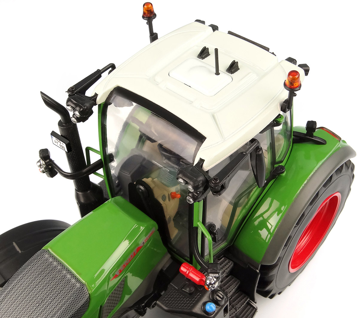 Fendt 620 Vario Modell von Universal Hobbies 1:32
