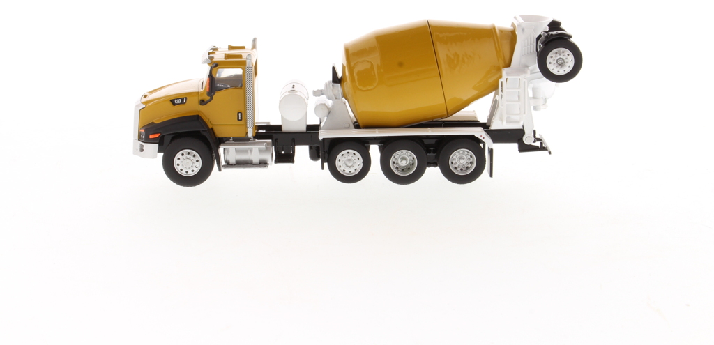 CAT CT660 McNeilus Bridgemaster Betonmischer Modell von DieCast Masters 1:64