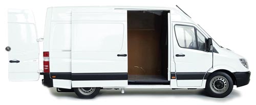 Mercedes-Benz Sprinter weiß Modell von MarGe Models 1:32