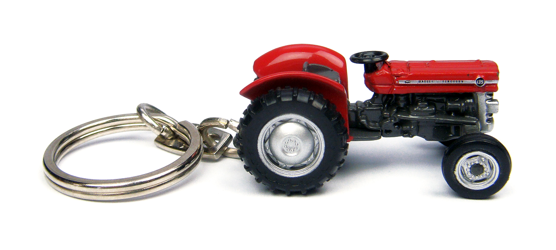 Massey Ferguson MF 135 Schlüsselanhänger Modell von Universal Hobbies 