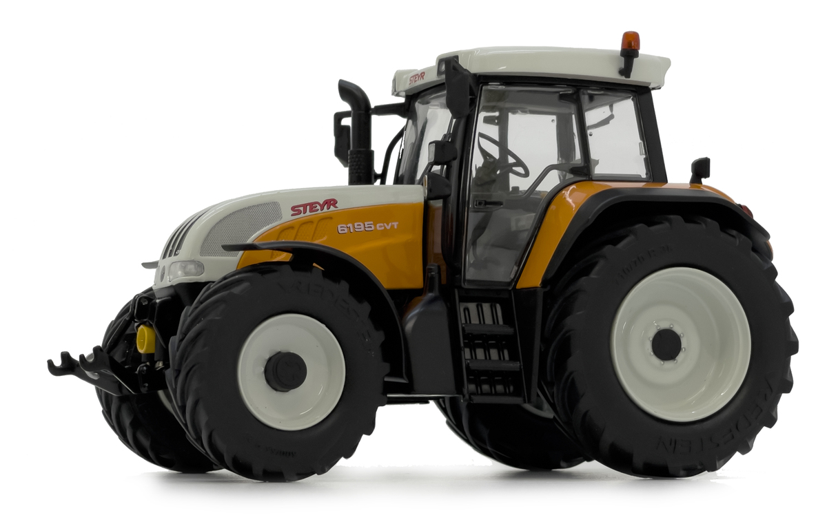 Steyr CVT 6195 Kommunal Lim. Edt.  Modell von MarGe Models 1:32