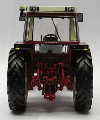 IHC 856 XL Modell von Replicagri 1:32