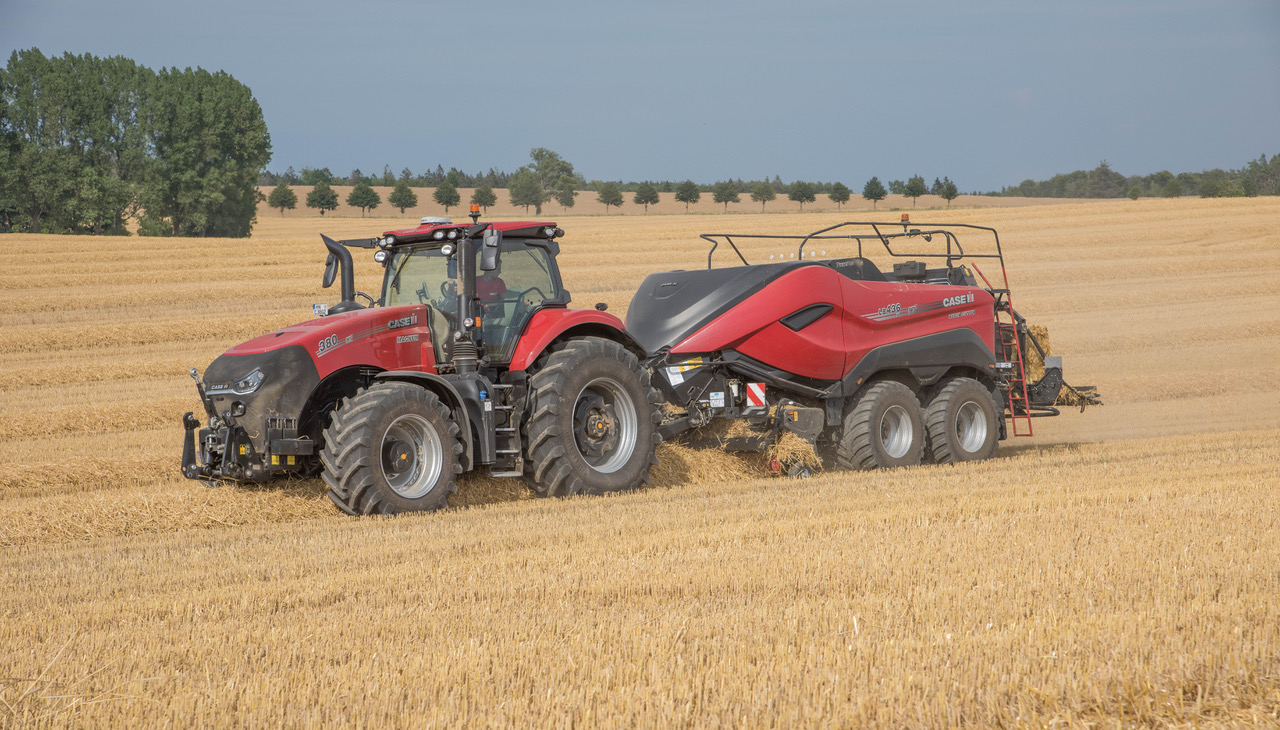 Poster Case Magnum 380 mit Case Presse-1