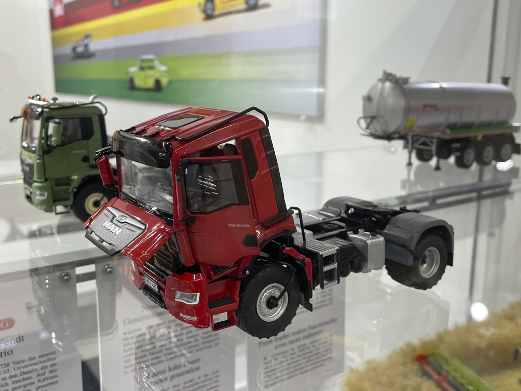 MAN TGS 18.510 mit Reifenregeldruckanlage rot-1