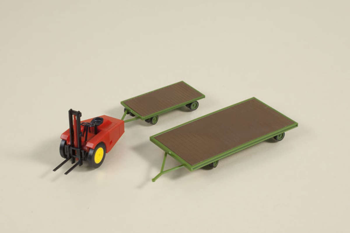 Innerbetrieblicher Transport Stapler und Wagen Bausatz Modell von Auhagen 1:87
