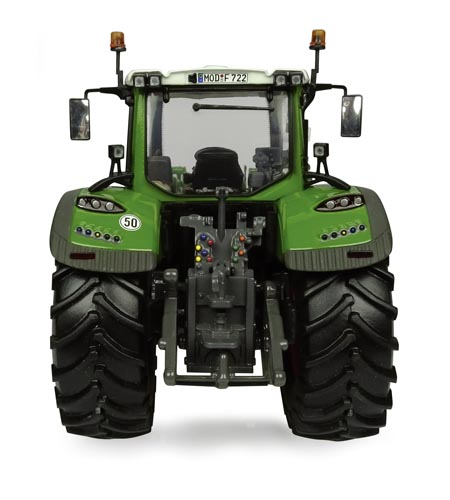 Fendt 722 Vario mit Frontlader Modell von Universal Hobbies 1:32