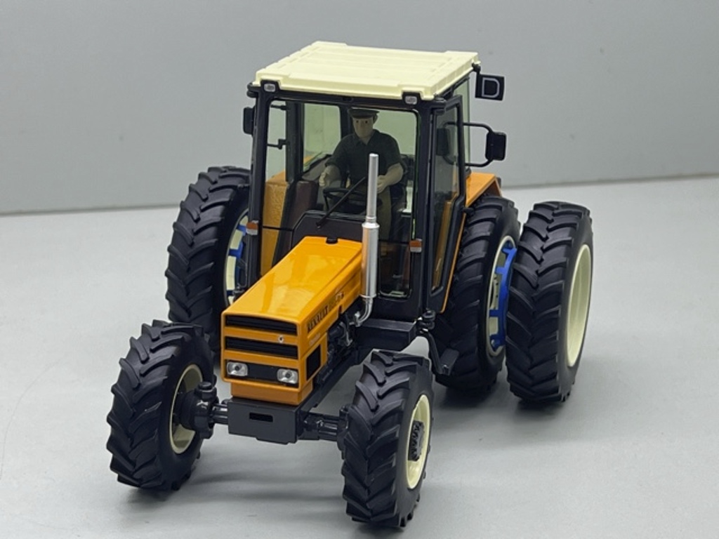 Renault 851-4s ACA 2024 Modell von Replicagri 1:32