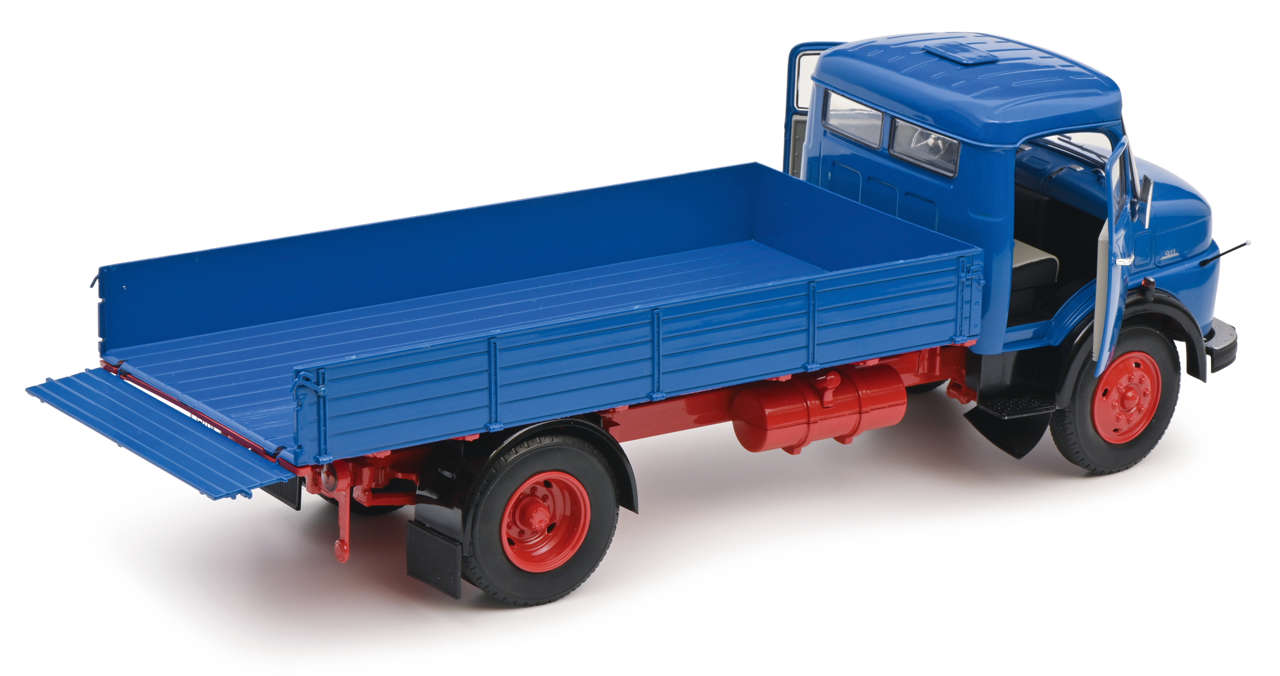 MB L911 blau Modell von Schuco 1:18