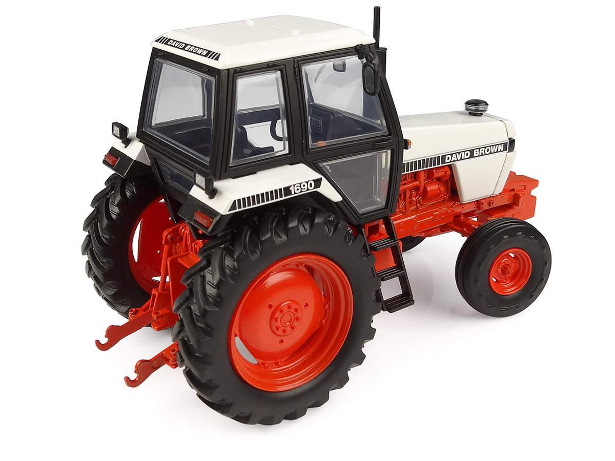 David Brown 1690 2WD Modell von Universal Hobbies 1:32