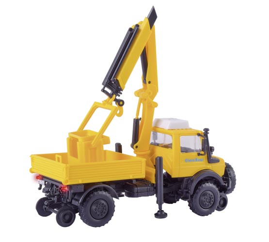 Zweiwege UNIMOG GleisBau mit Arbeitskran und Korb - Funktionsbausatz Modell von kibri 1:87