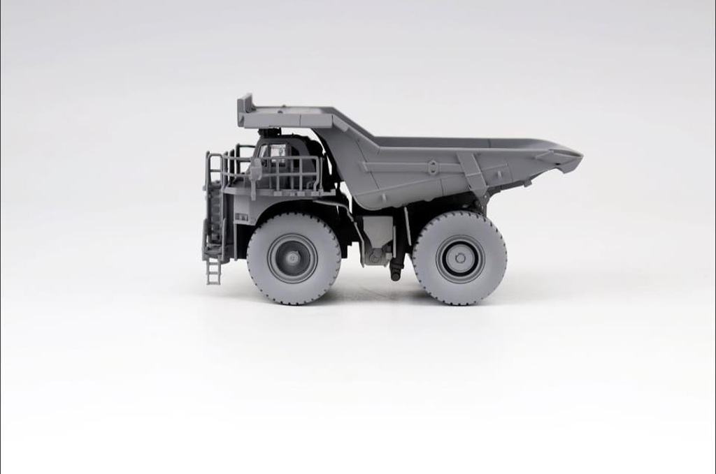 CAT 785 Steinbruchmuldenkipper Modell von DieCast Masters 1:87