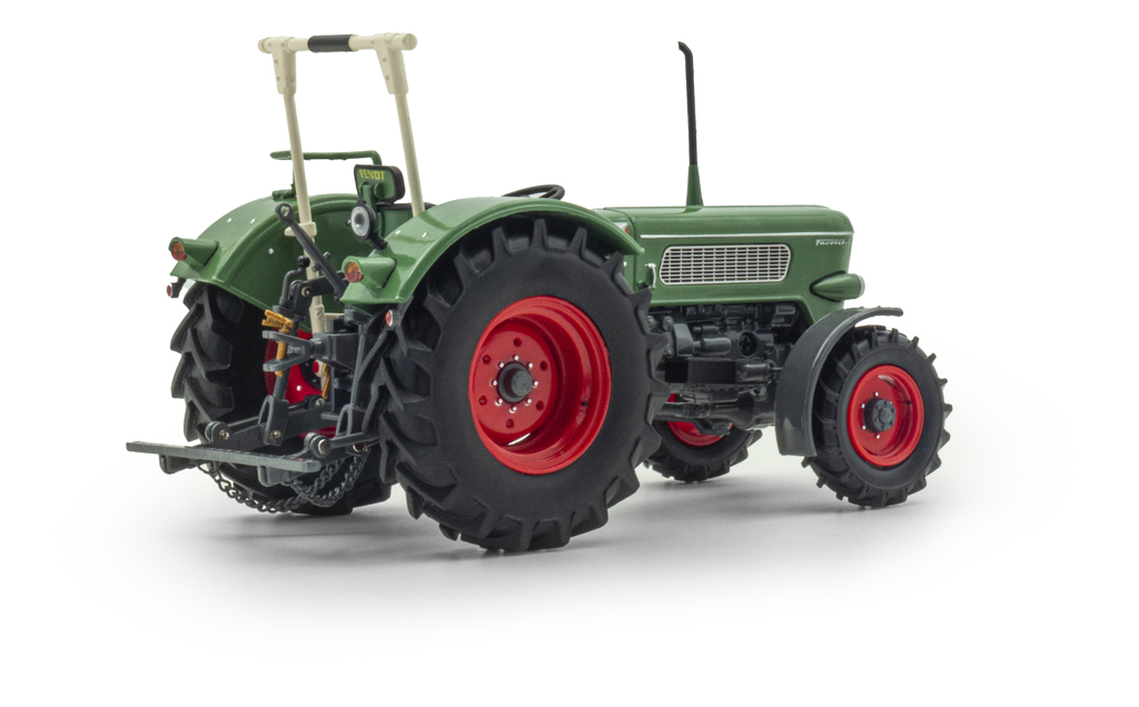 Fendt Favorit 3 4WD mit Überrollbügel Modell von ROS 1:32