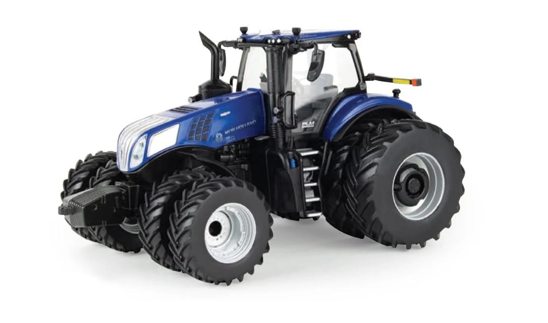 New Holland T8,415 Blue Power with Duals Modell von Ertl 1:32