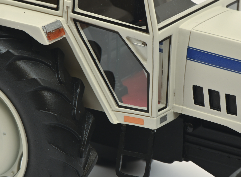 Lamborghini 1256 DT Modell von Schuco 1:32