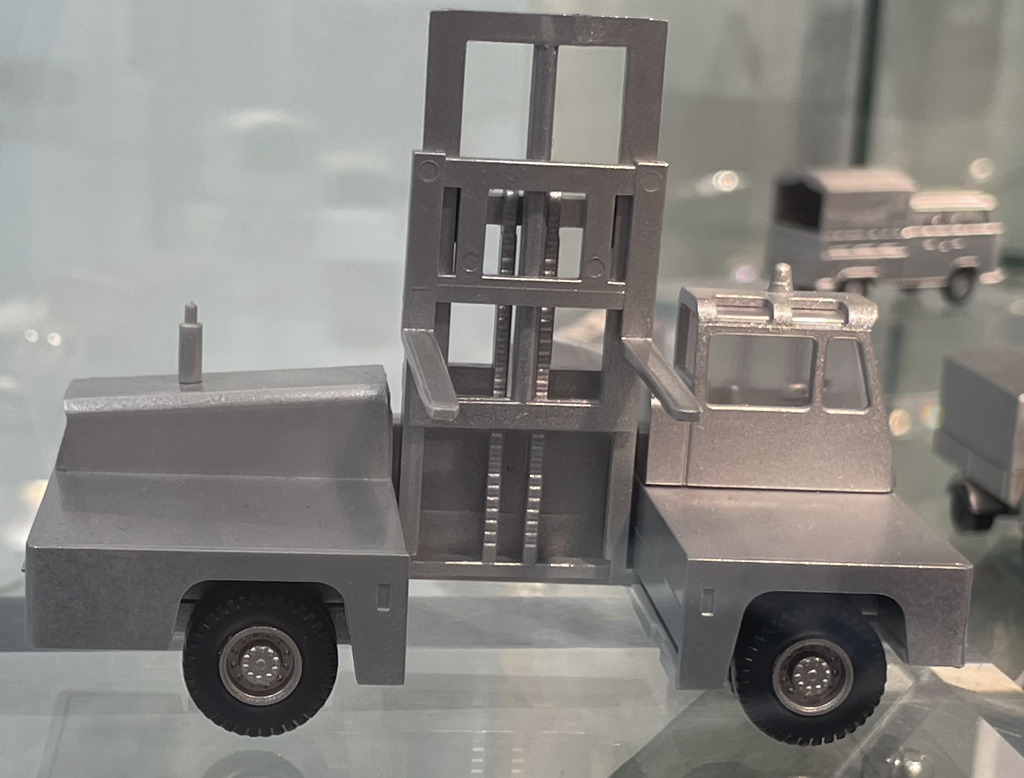 Lancer Boss Sideloader Modell von WIKING 1:87